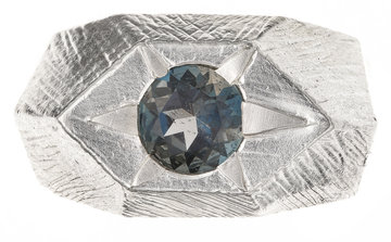 Signet small spark ring