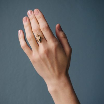 prsten svaté srdce žluté zlato image 01