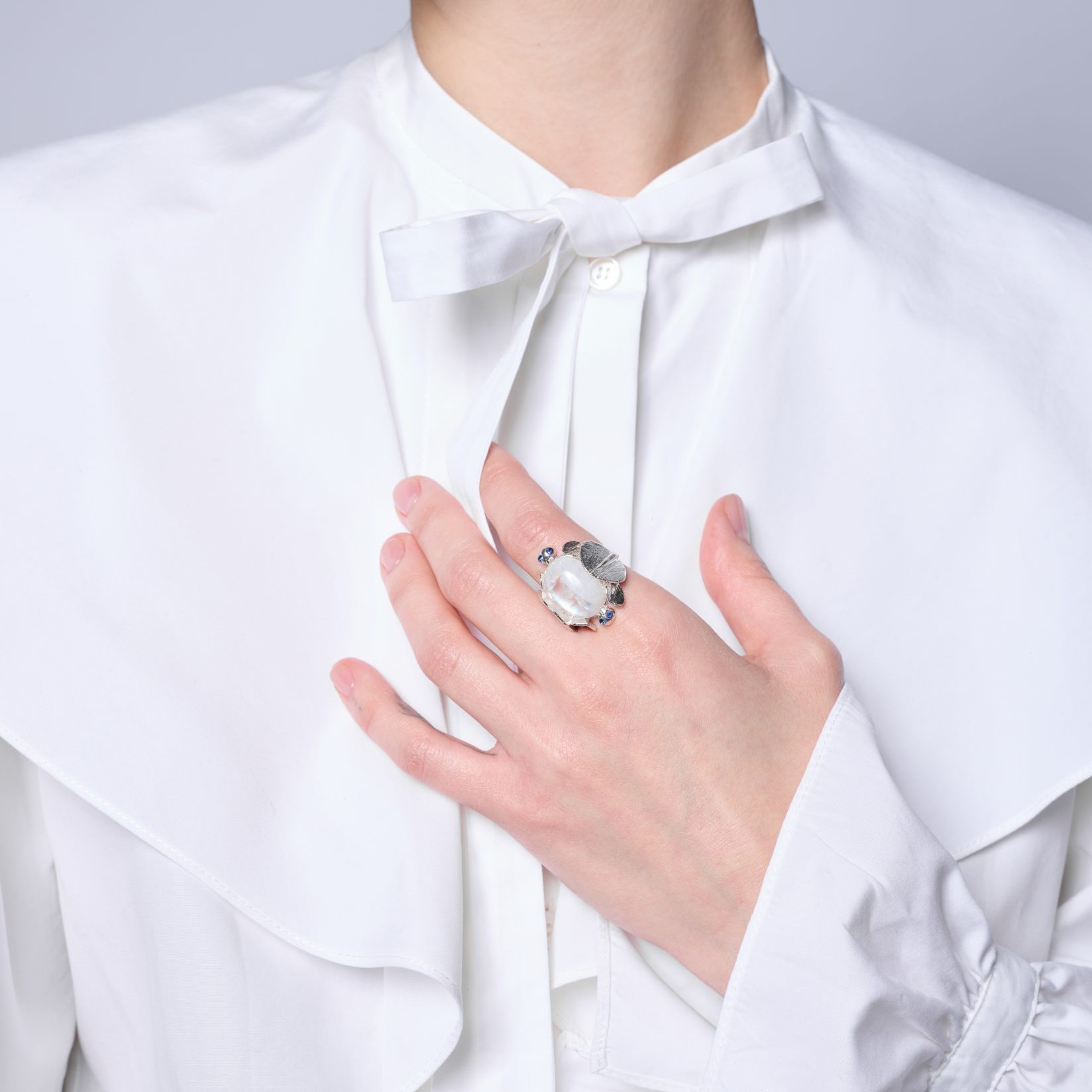 prsten siska stříbro měsíční kámen image