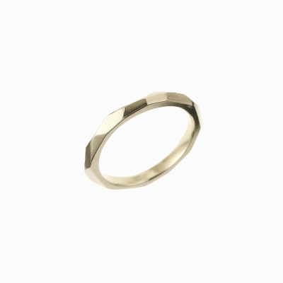 Dámský snubní prsten hranatý tenký žluté zlato 01