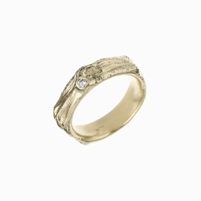 Pánský snubní prsten větvička velká žluté zlato 01