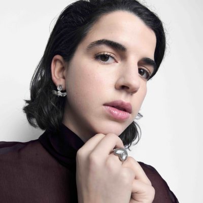 Antonie Formanova pro Amor Fati Amor Fati Náušnice můra s kamenem stříbro