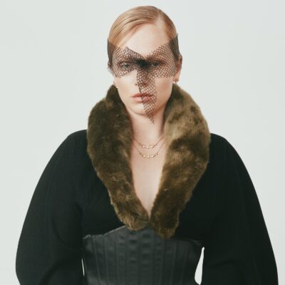 Ester Geislerová kampaň Amor Fati Ester Geislerová kampaň Amor Fati Náhrdelník Velká můra Janja Prokić