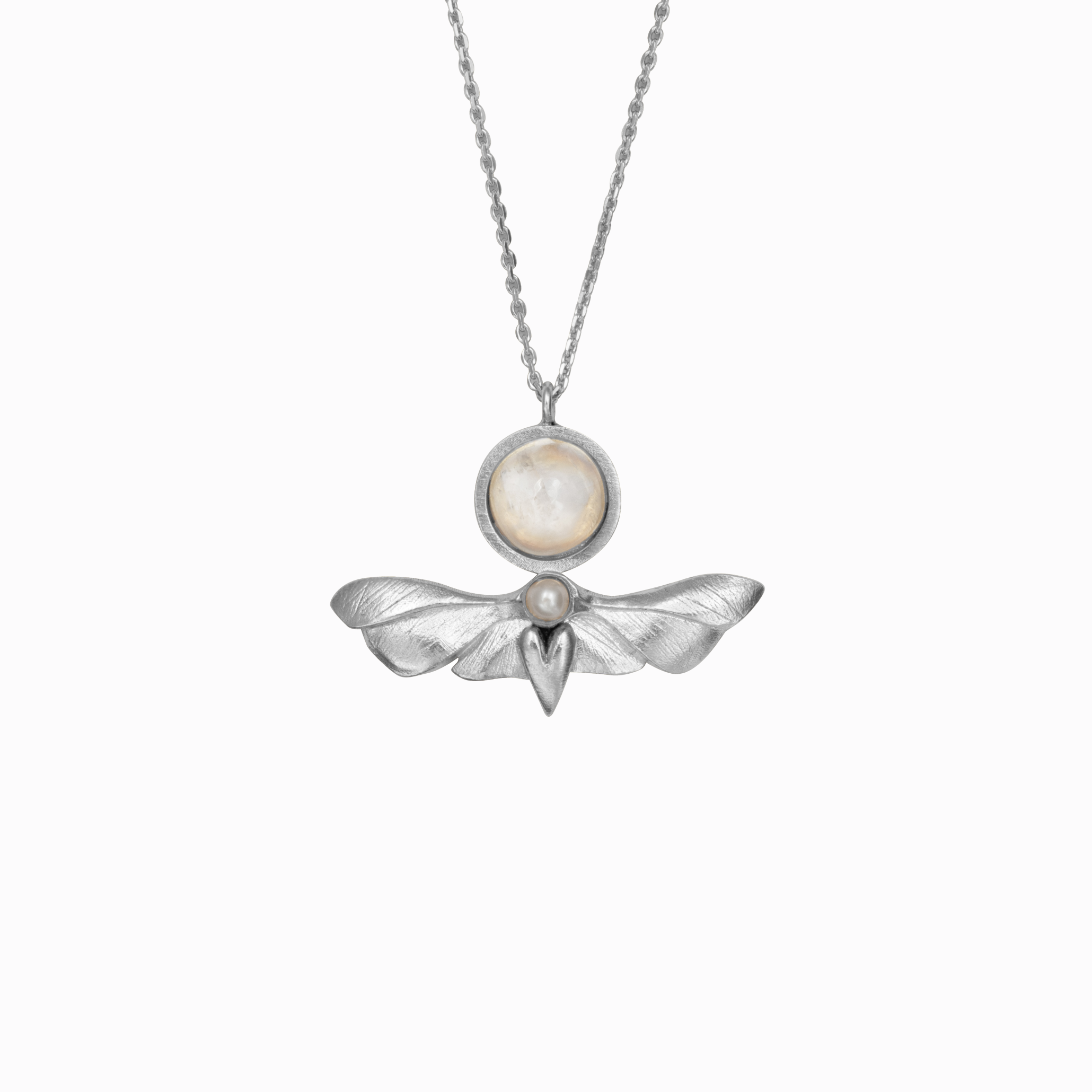 Amor Fati Náhrdelník můra s kamenem stříbro