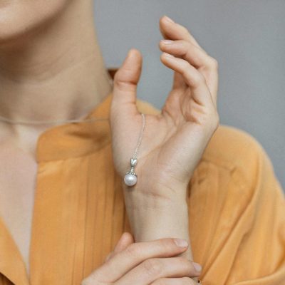 Náhrdelník srdce s perlou