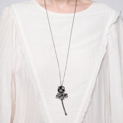 Daria_Pavlovičová_image_náhrdelník_iris_velký_ruthenium